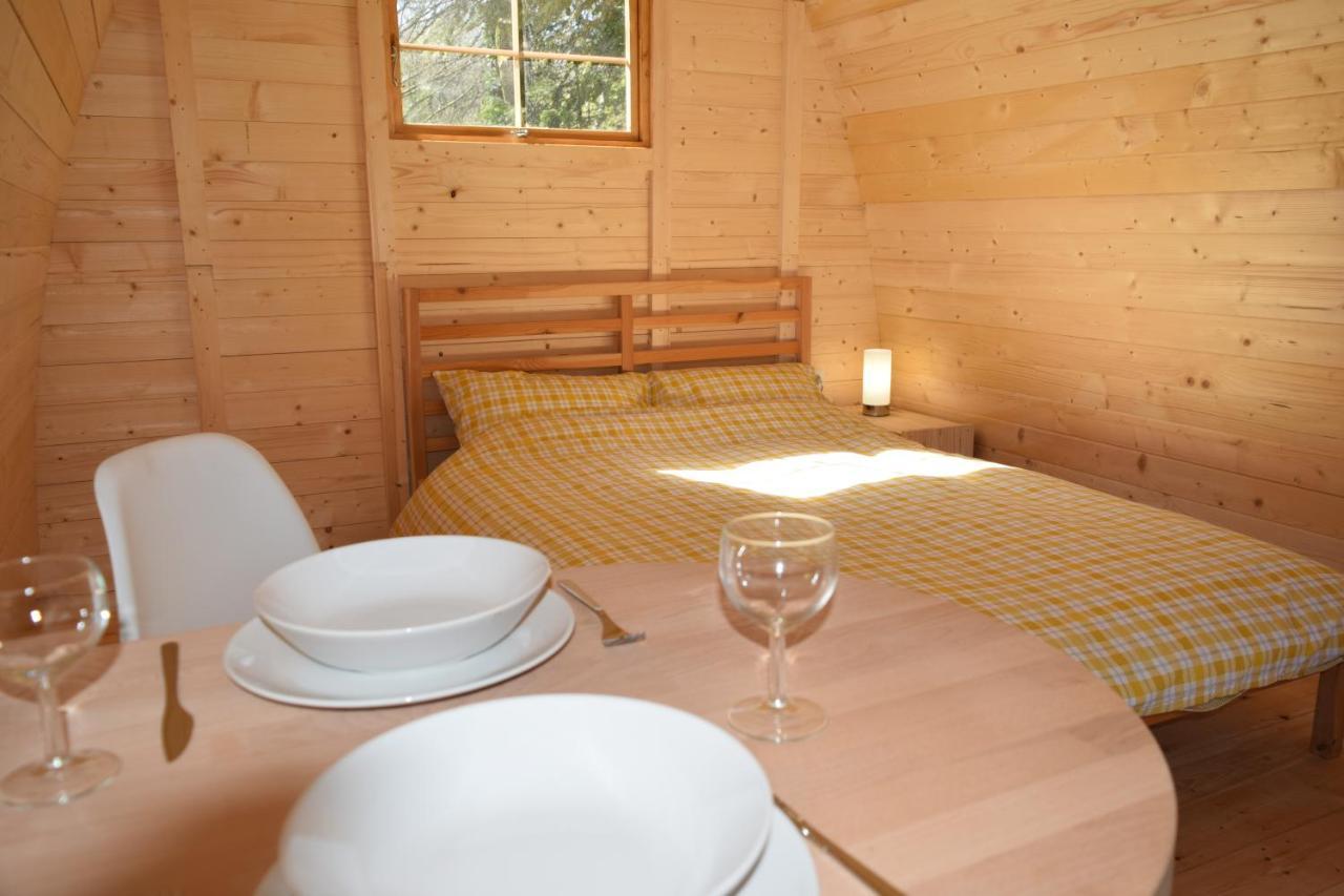 La Pointe Camping Châteaulin Buitenkant foto